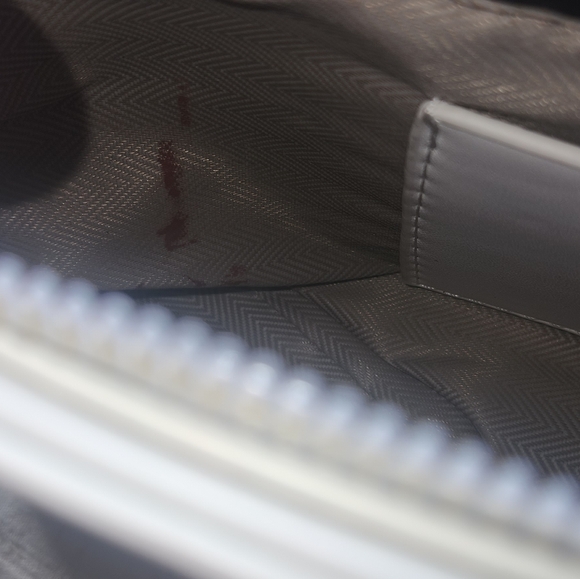 DUPE White Designer Handbag - Picture 5 of 5